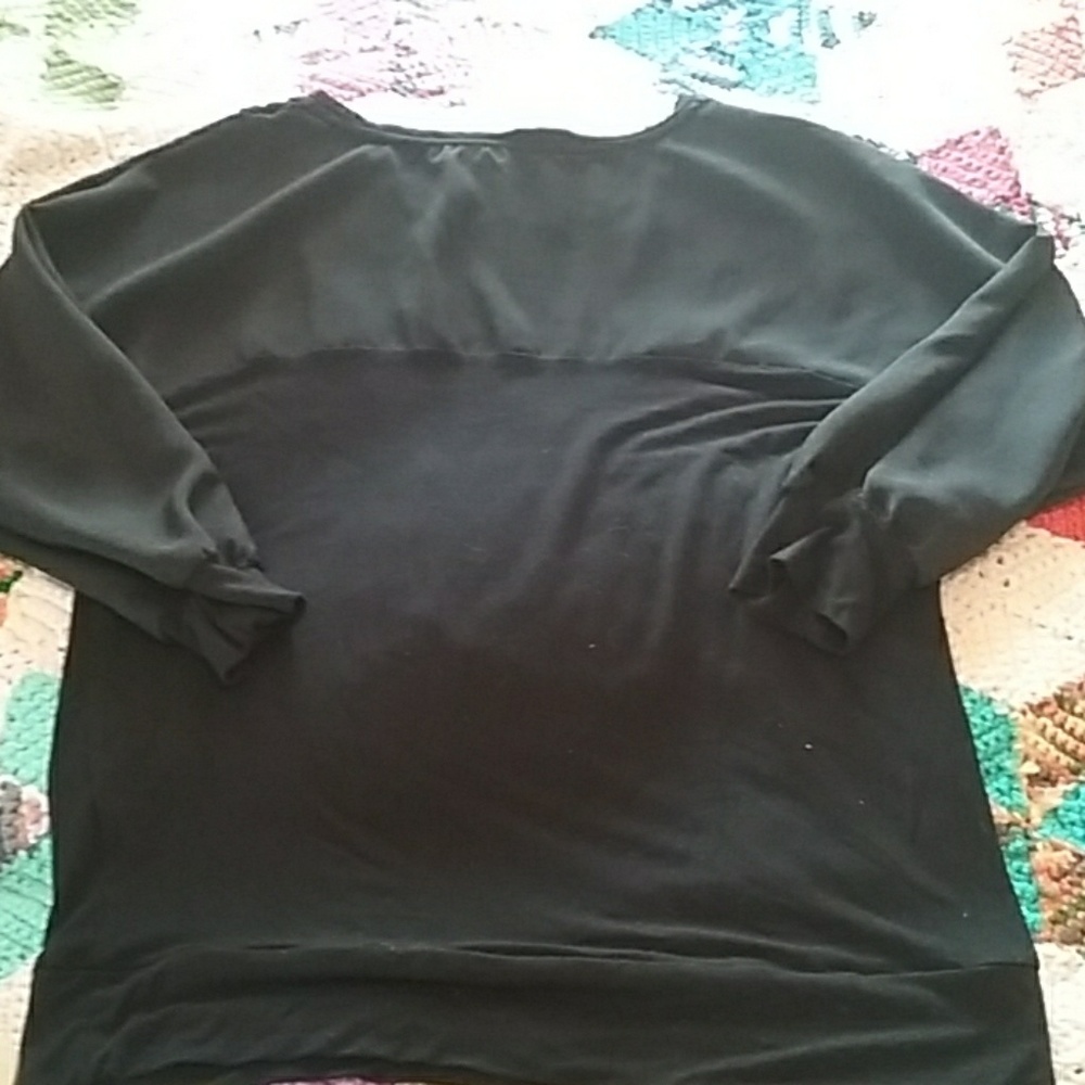 Shirt - Picture 3 of 4